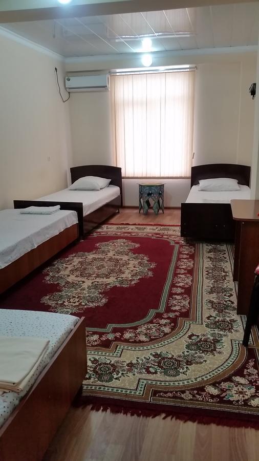 Guest House Sharq 21 Khodjent Extérieur photo